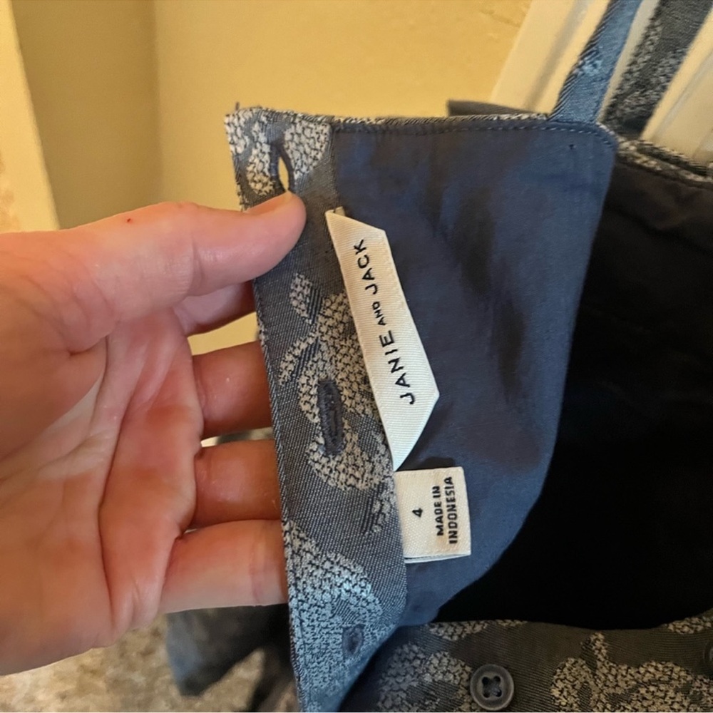 Adorable Janie and Jack romper, size 4. Great condition! - Picture 3 of 3